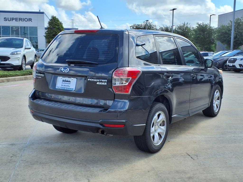 2014 Subaru Forester 2.5i Image 3 of 20