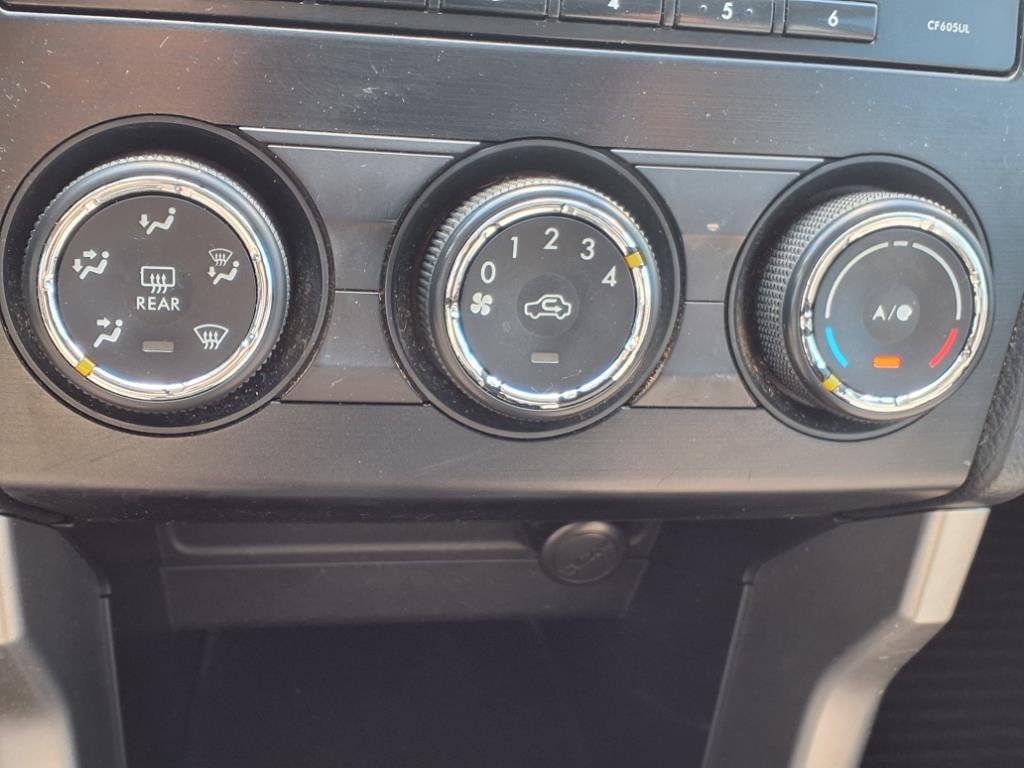 2014 Subaru Forester 2.5i Image 19 of 20