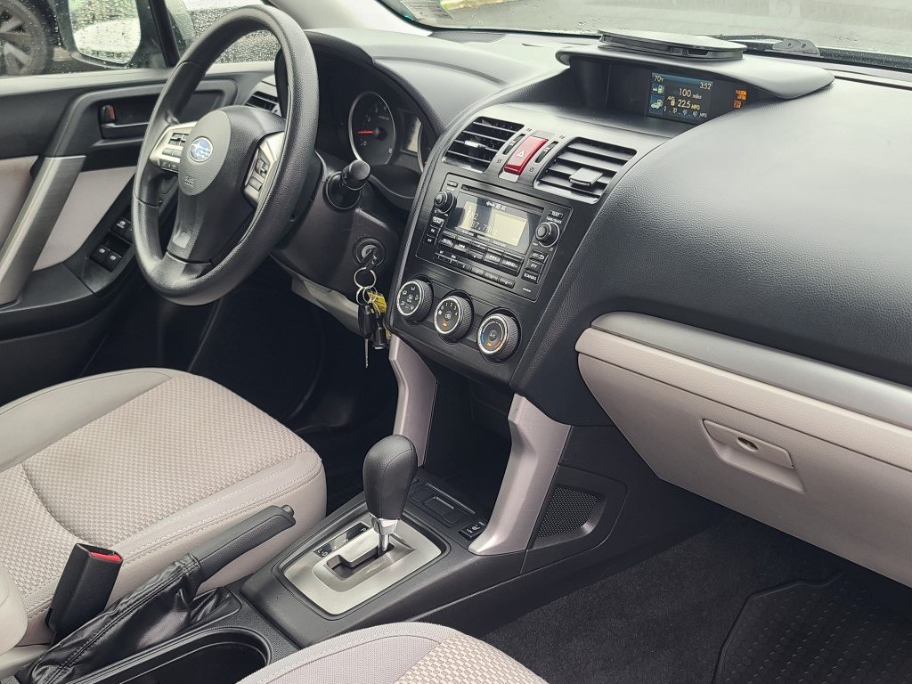 Vehicle image 13 of 29