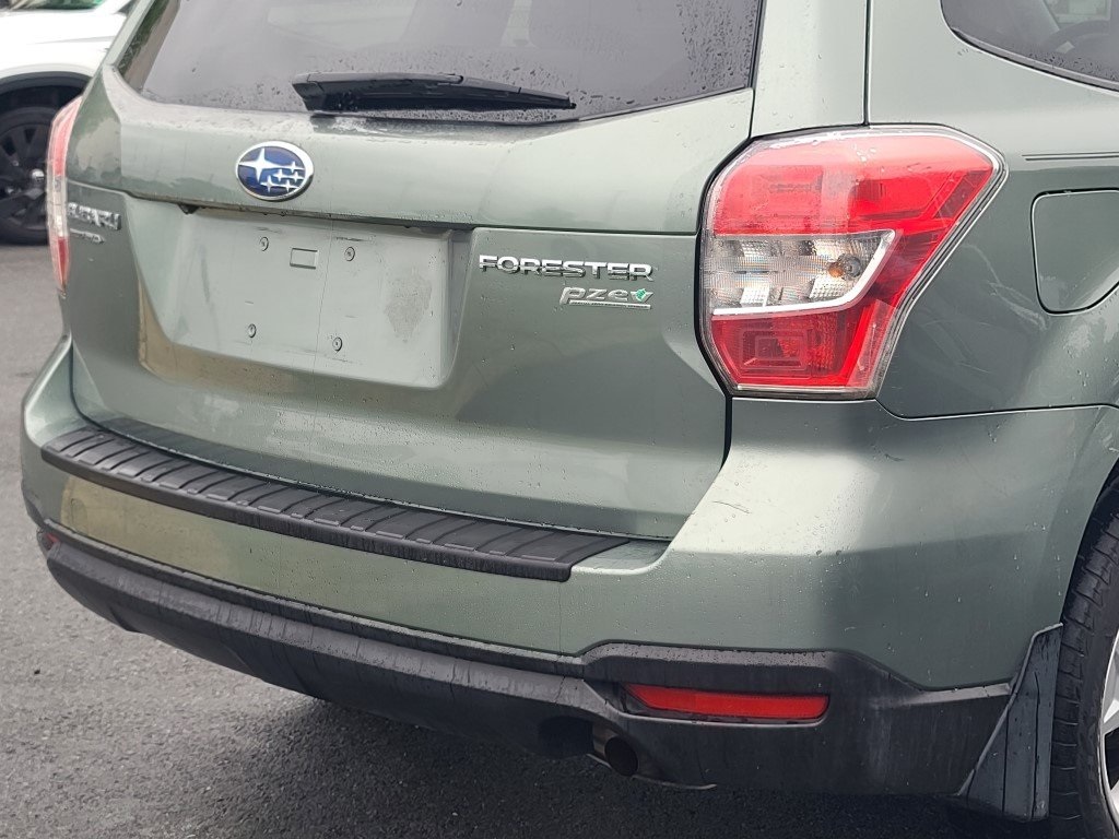 Vehicle image 27 of 29