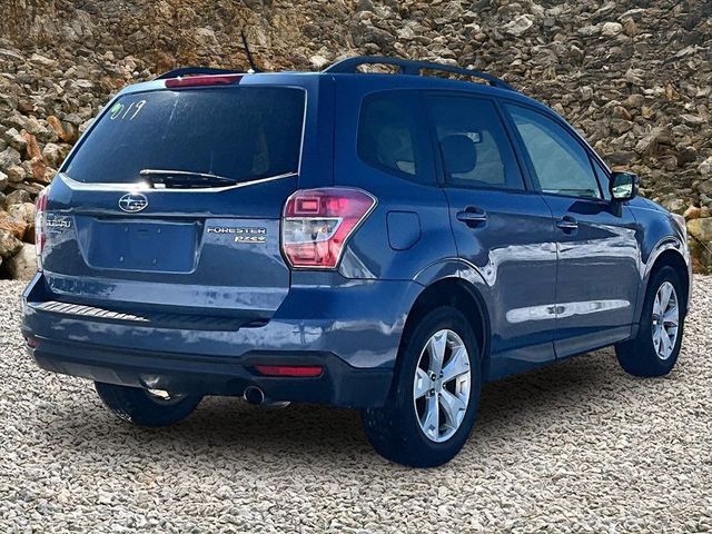 2014 Subaru Forester 2.5i Premium Image 3 of 28