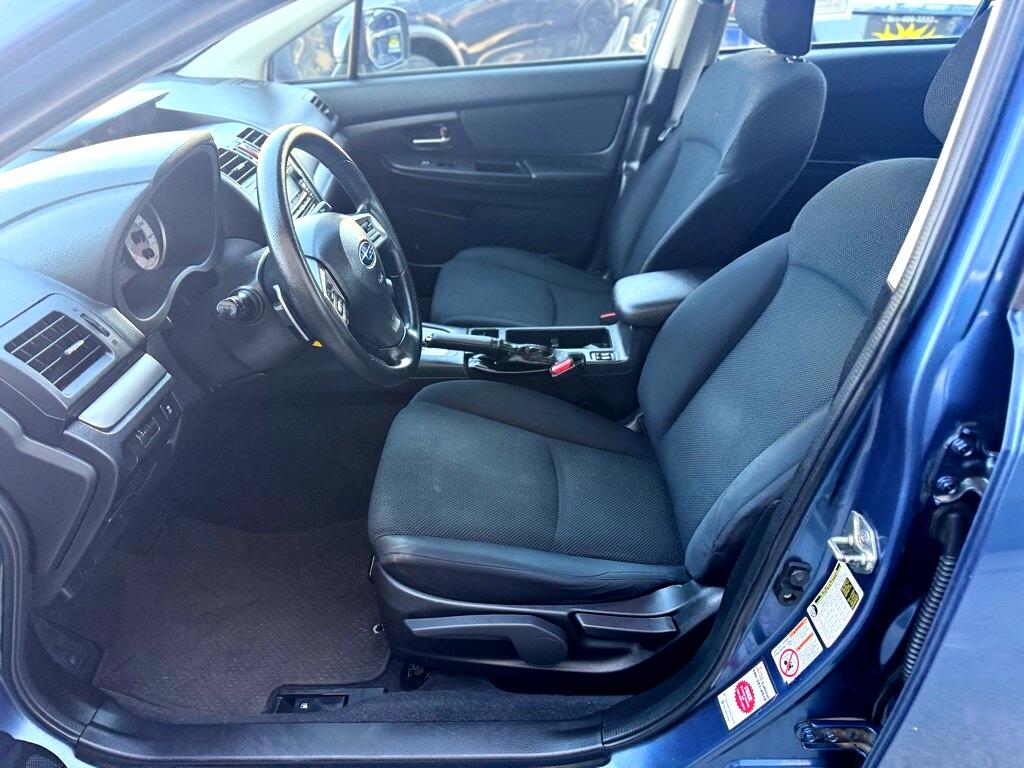 2014 Subaru Impreza 2.0i Premium Image 13 of 27