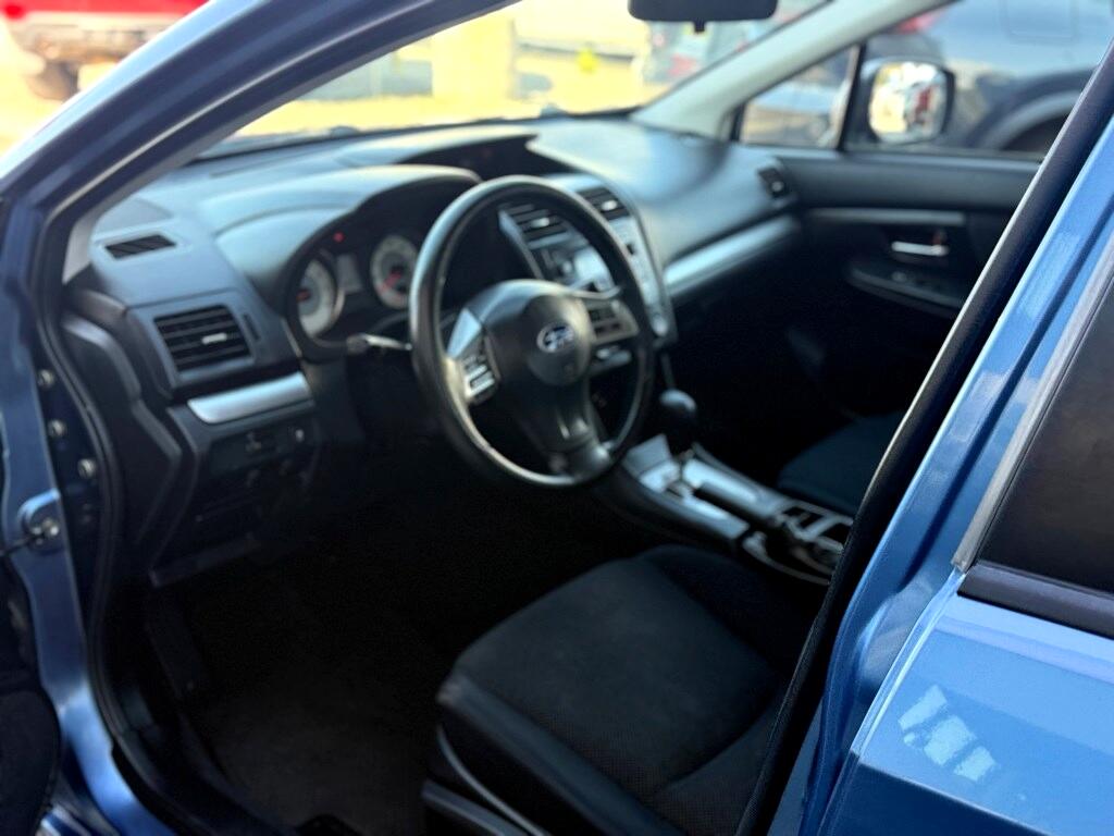 2014 Subaru Impreza 2.0i Premium Image 16 of 27