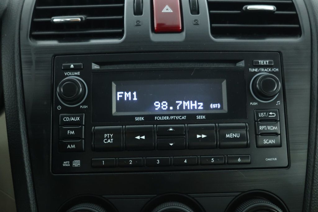 2014 Subaru Impreza 2.0i Premium Image 19 of 23