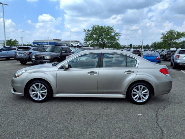 2014 Subaru Legacy 2.5i Limited Image 9 of 29