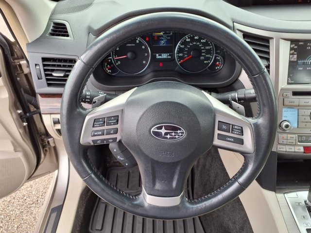 2014 Subaru Legacy 2.5i Limited Image 15 of 29