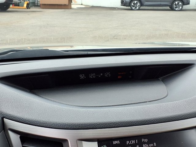 2014 Subaru Legacy 2.5i Limited Image 20 of 29