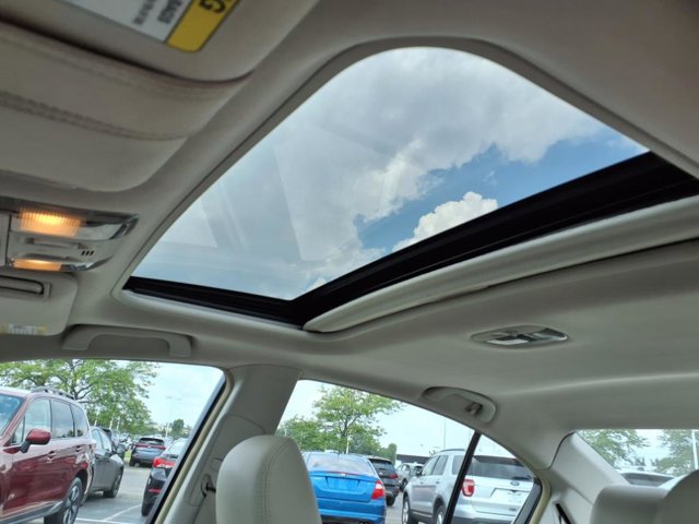 2014 Subaru Legacy 2.5i Limited Image 14 of 29