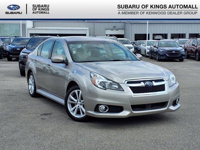 2014 Subaru Legacy 2.5i Limited Image 3 of 29