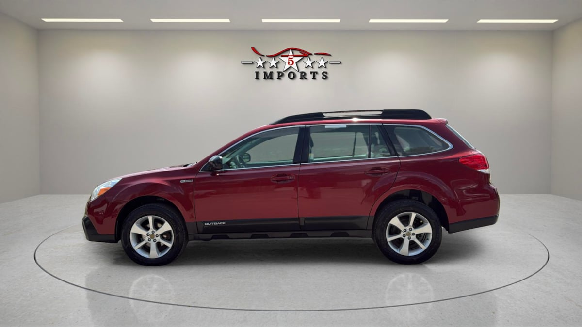 2014 Subaru Outback 2.5i Image 8 of 26