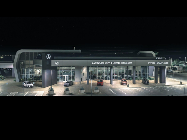 Vehicle image 8 of 34