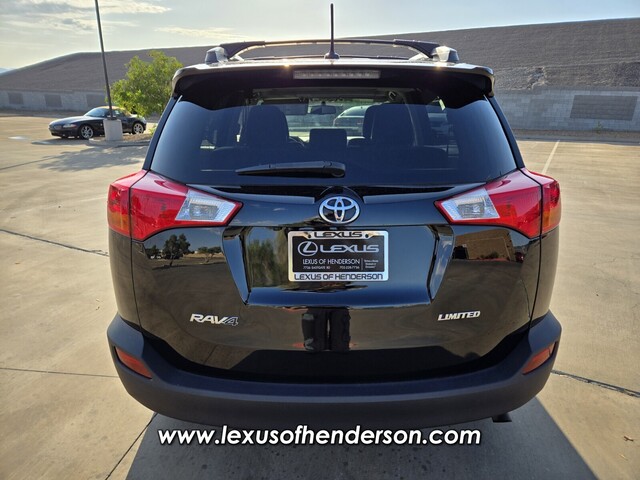 Vehicle image 9 of 34
