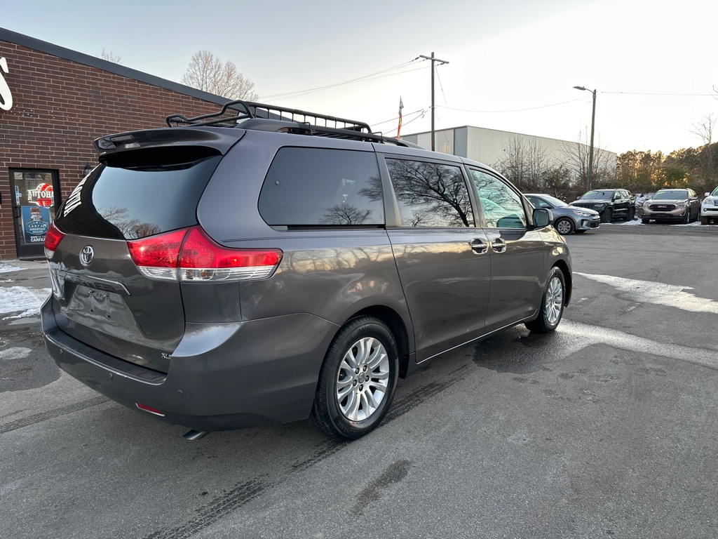 Vehicle image 6 of 35