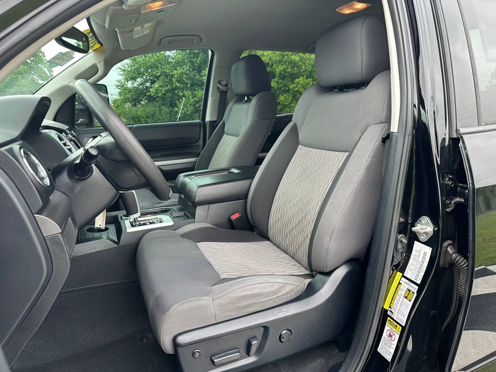 Vehicle image 17 of 55