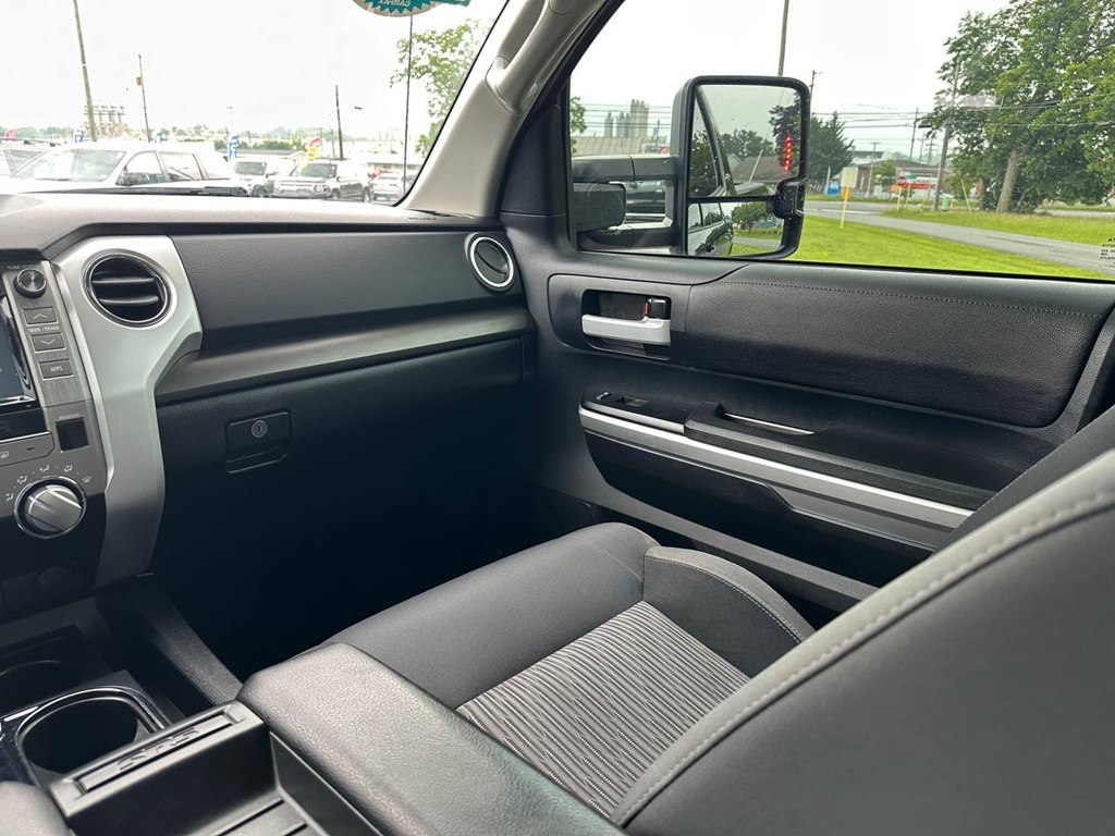 Vehicle image 34 of 55