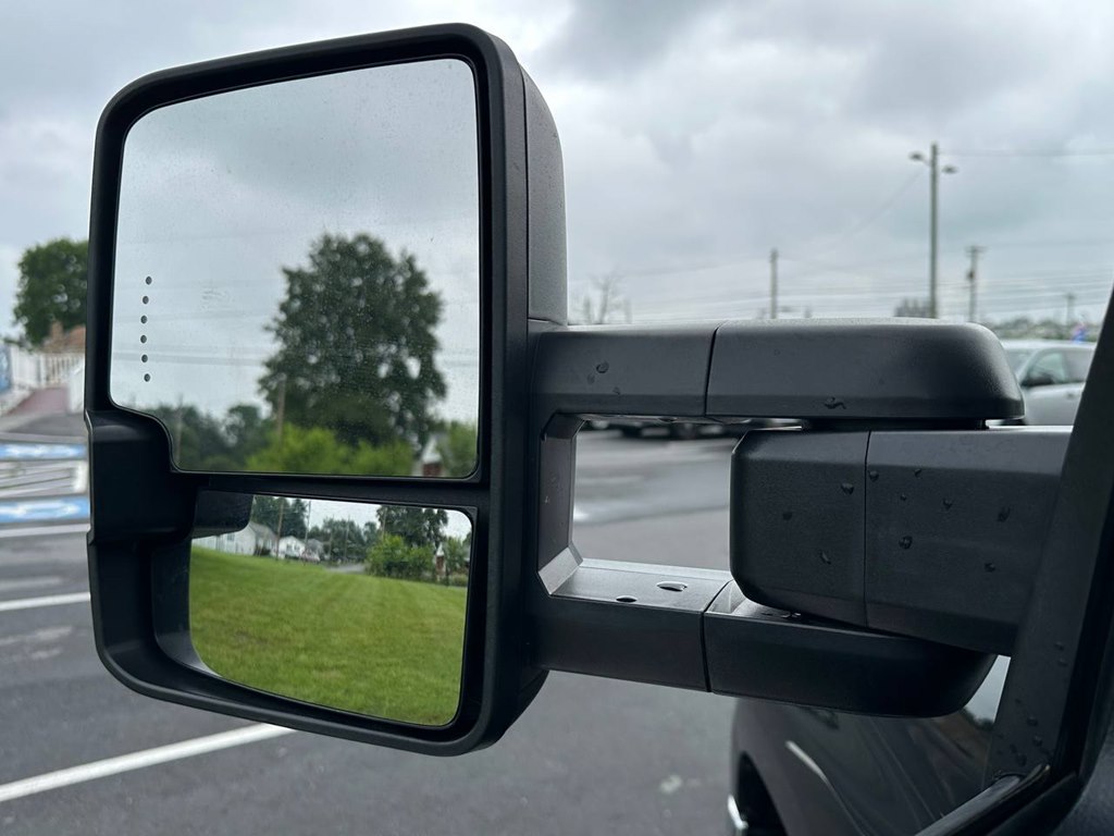 Vehicle image 13 of 55