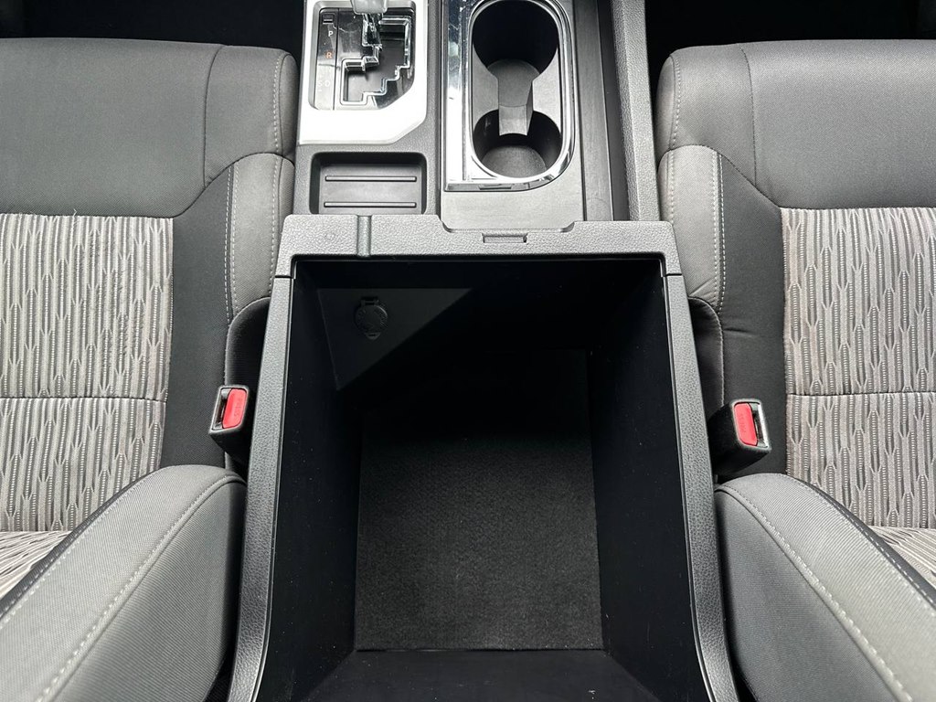 Vehicle image 33 of 55