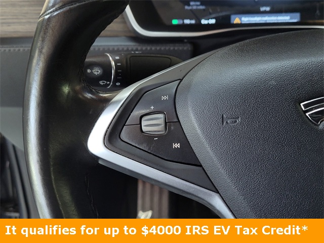Vehicle image 13 of 31