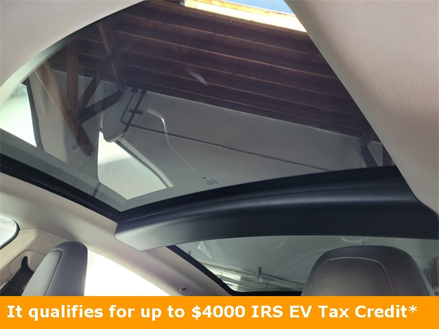 Vehicle image 12 of 31