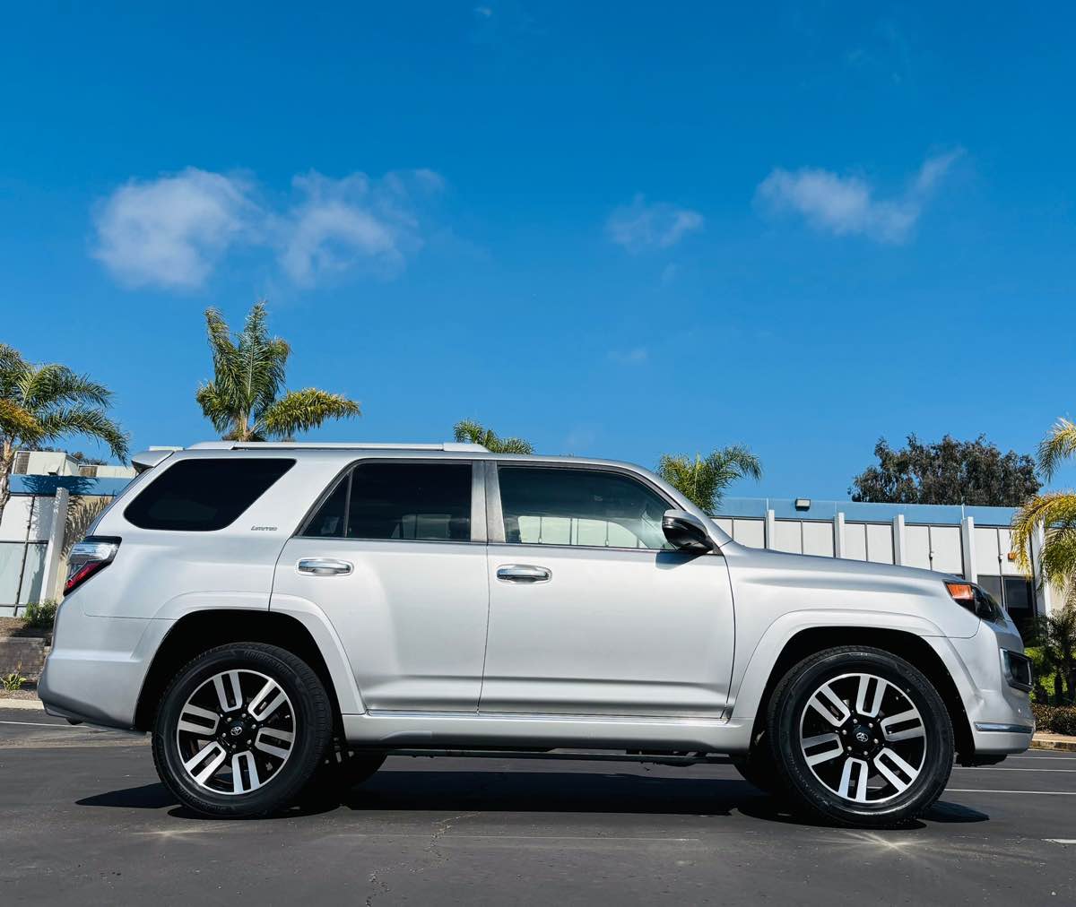 Vehicle image 2 of 24
