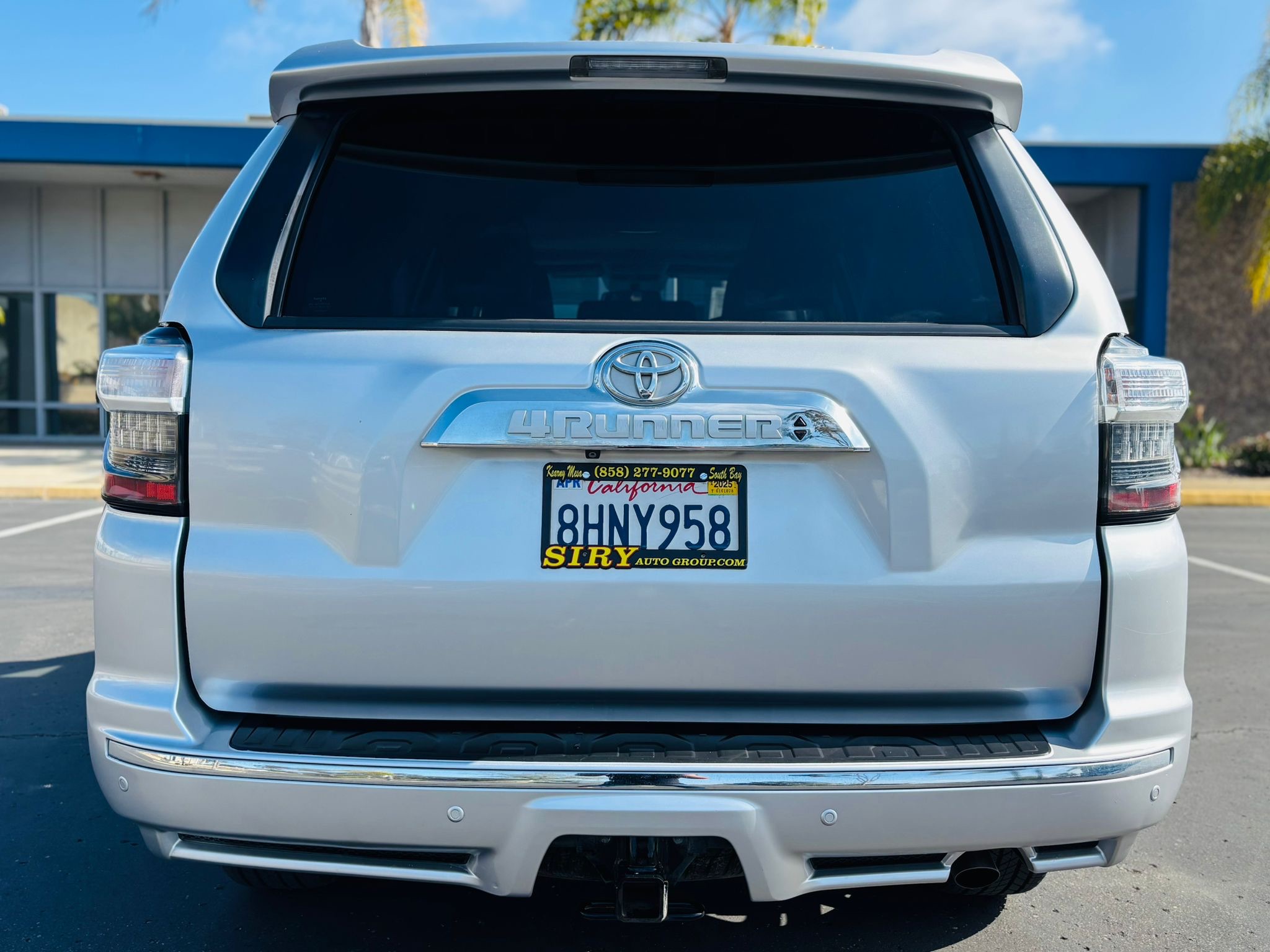 Vehicle image 6 of 24