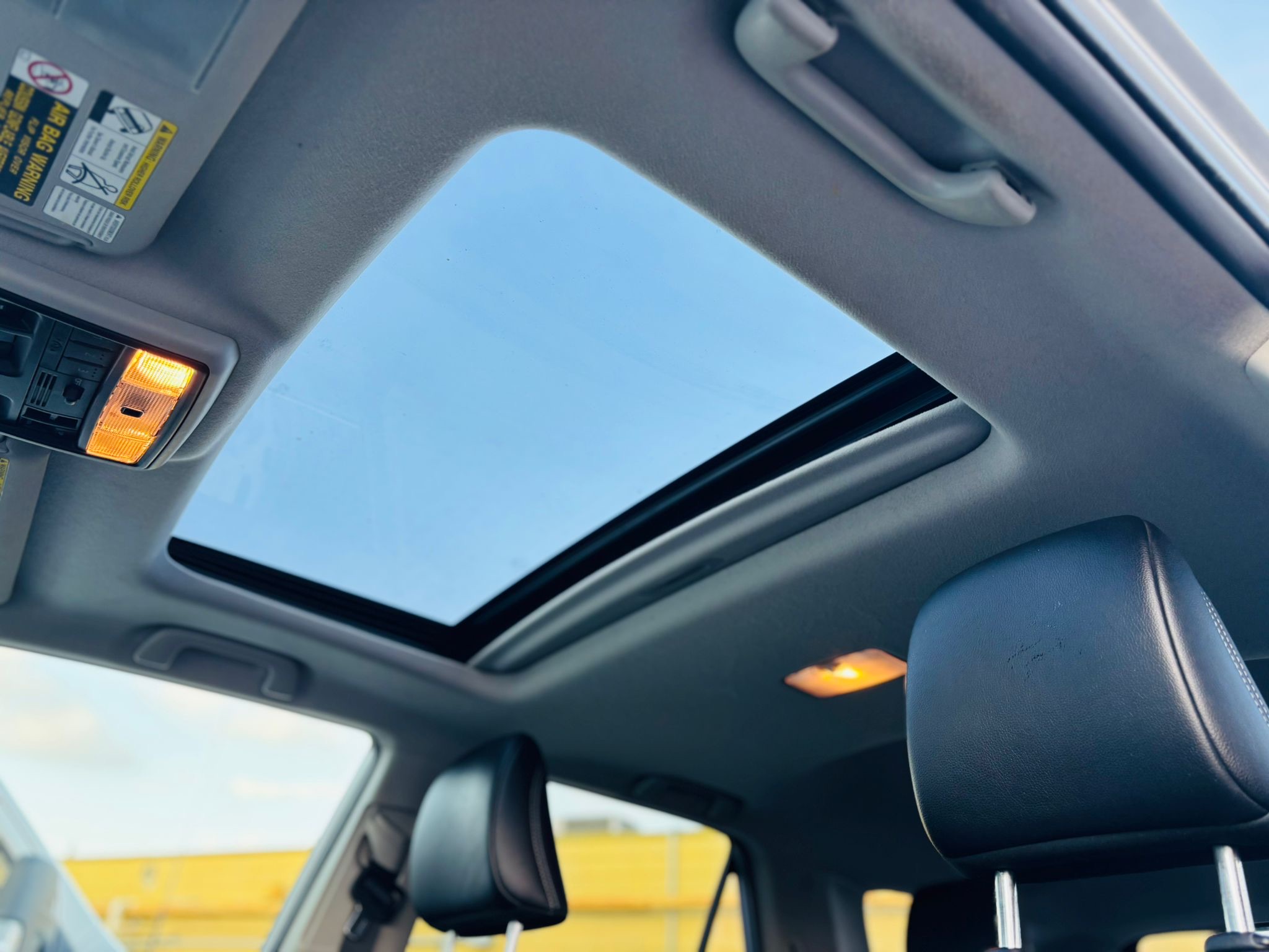 Vehicle image 13 of 24