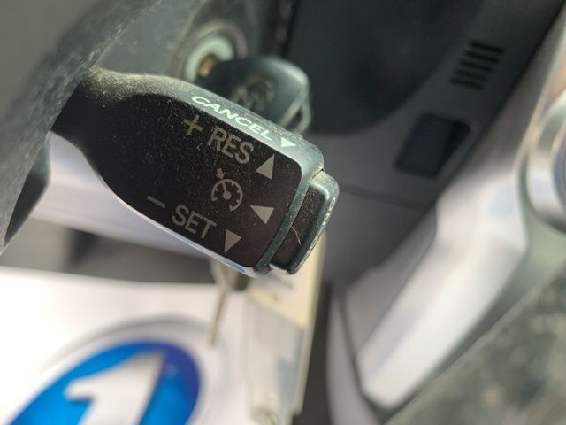 Vehicle image 25 of 38