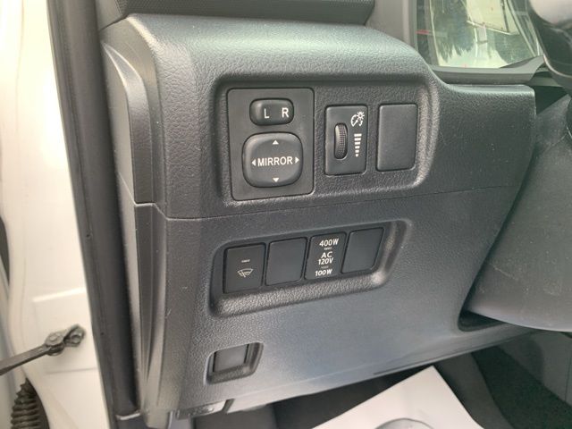 Vehicle image 20 of 38