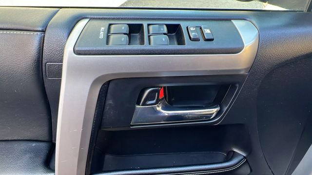 Vehicle image 24 of 35