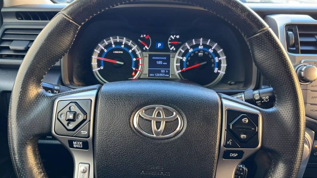 Vehicle image 14 of 35