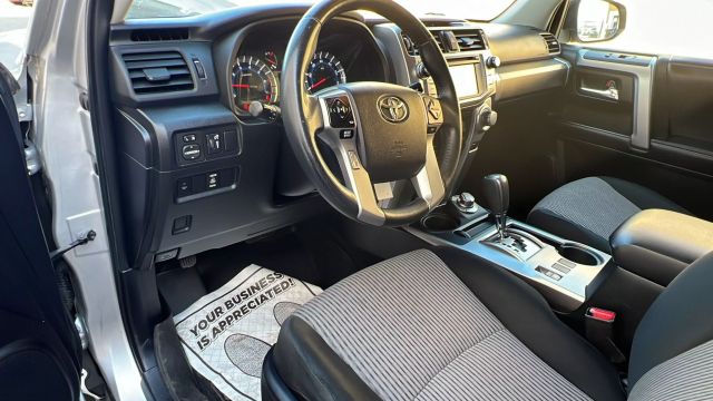 Vehicle image 25 of 35