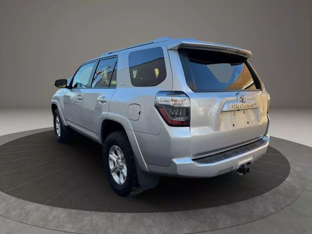 Vehicle image 8 of 35