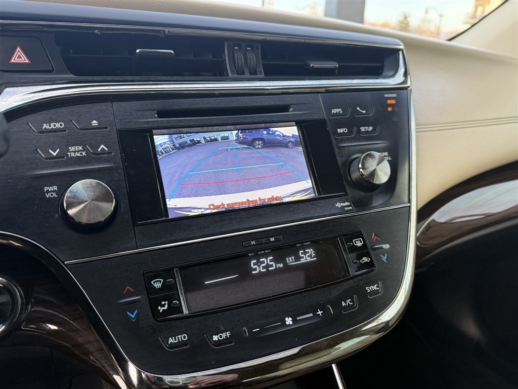 2014 Toyota Avalon XLE Premium Image 22 of 37