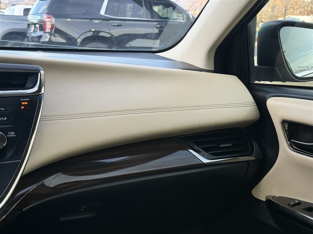 2014 Toyota Avalon XLE Premium Image 19 of 37