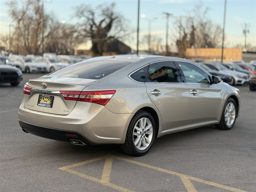 2014 Toyota Avalon XLE Premium Image 5 of 37