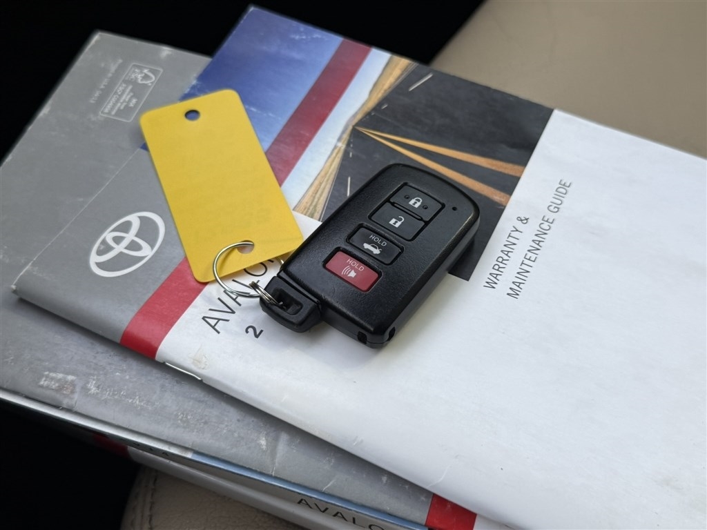 2014 Toyota Avalon XLE Premium Image 29 of 37