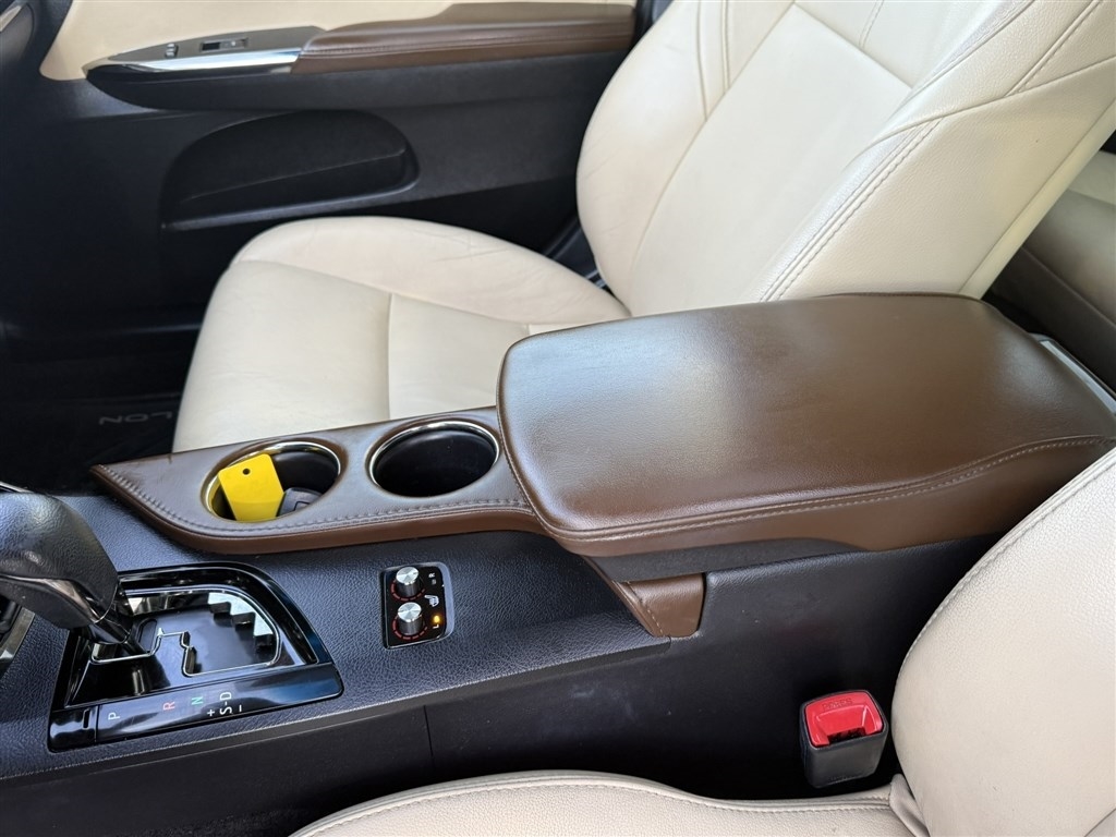 2014 Toyota Avalon XLE Premium Image 26 of 37