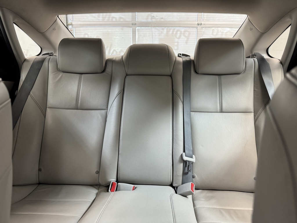 Vehicle image 13 of 35