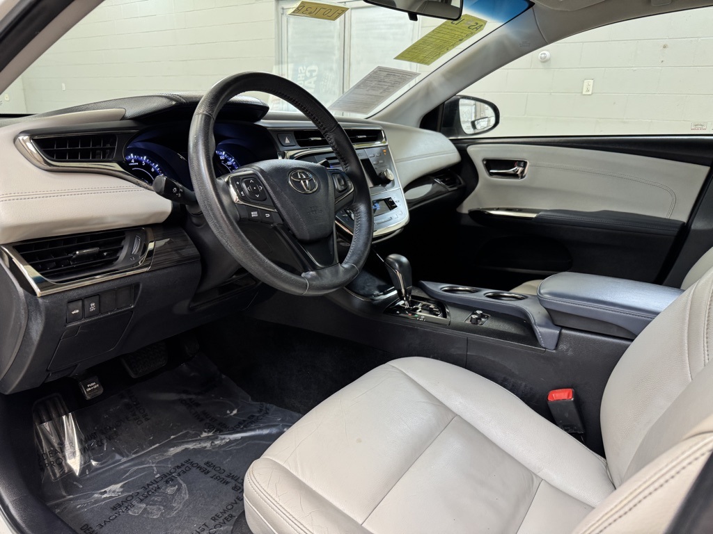 Vehicle image 12 of 35