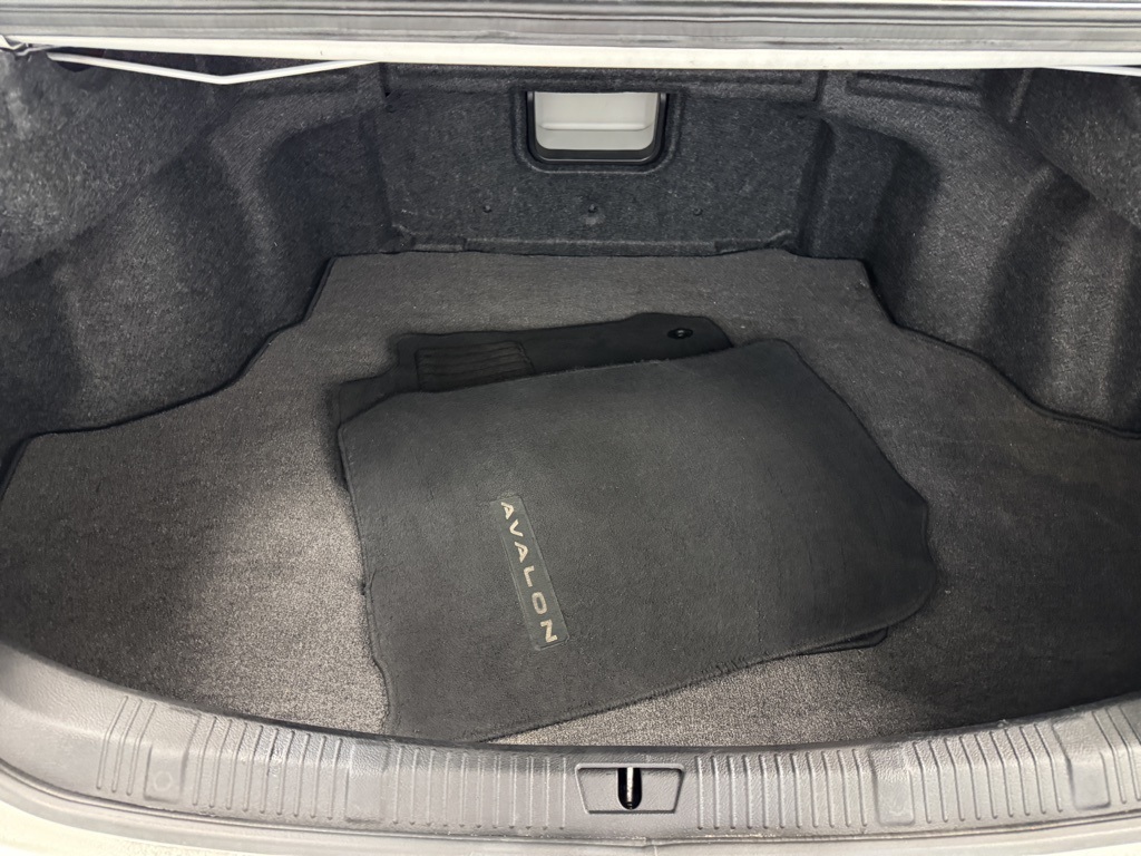Vehicle image 20 of 35