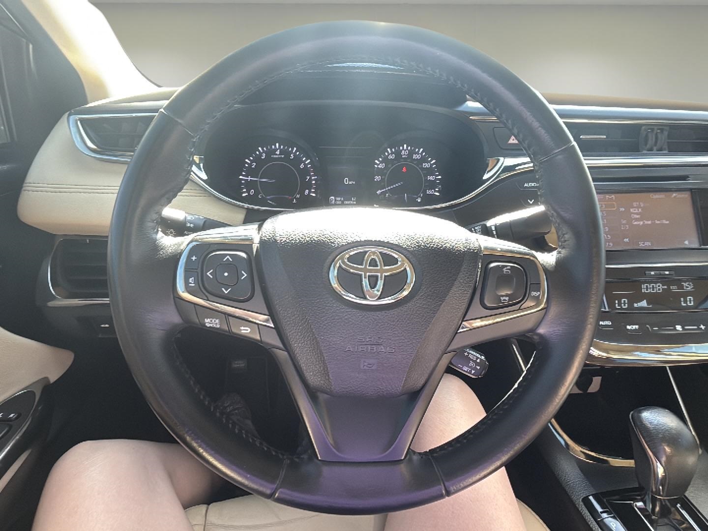 Vehicle image 8 of 22