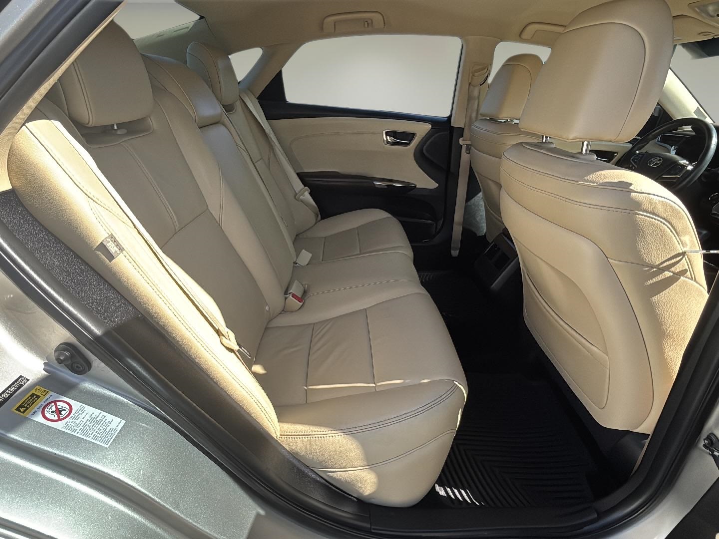 Vehicle image 11 of 22