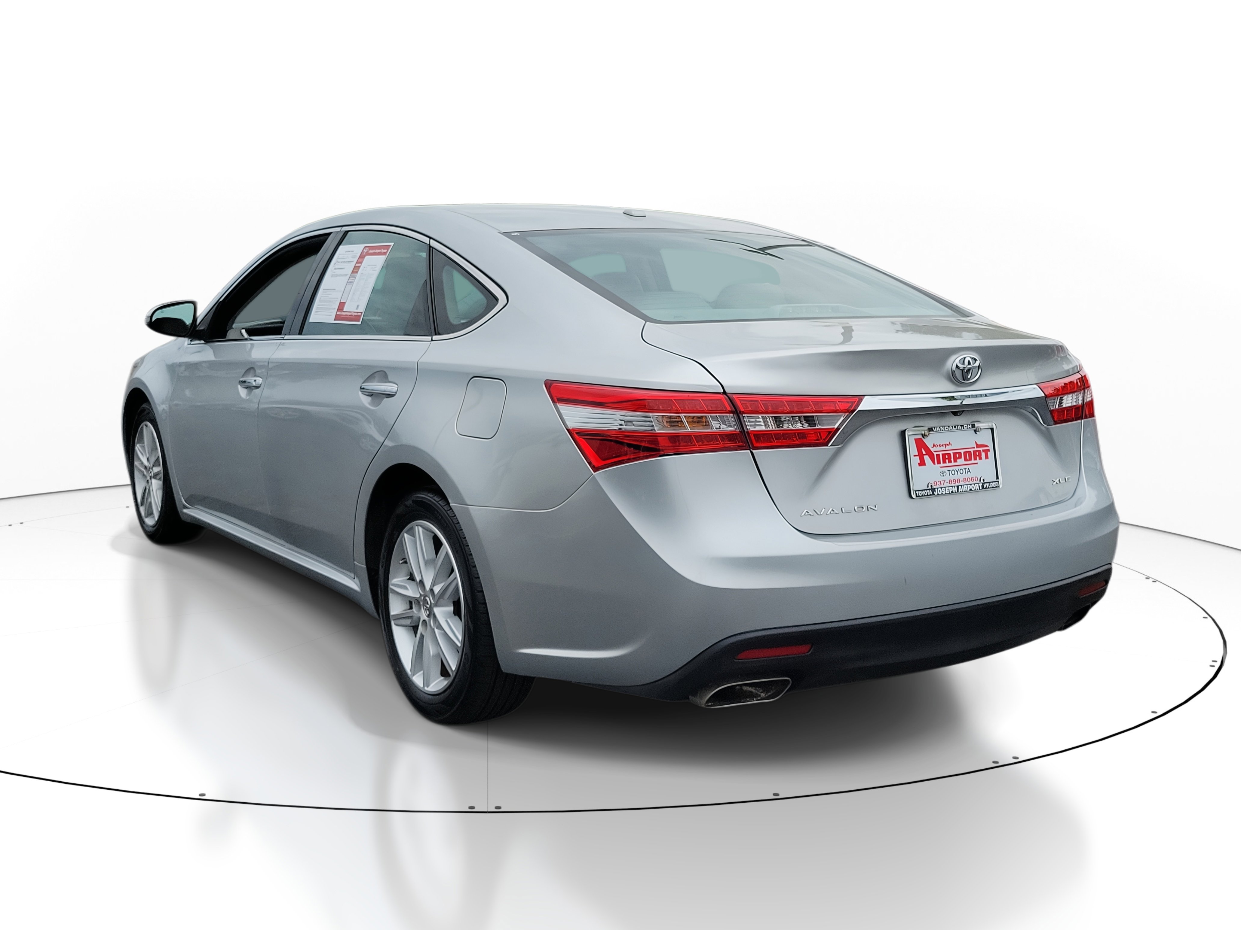 Vehicle image 4 of 30