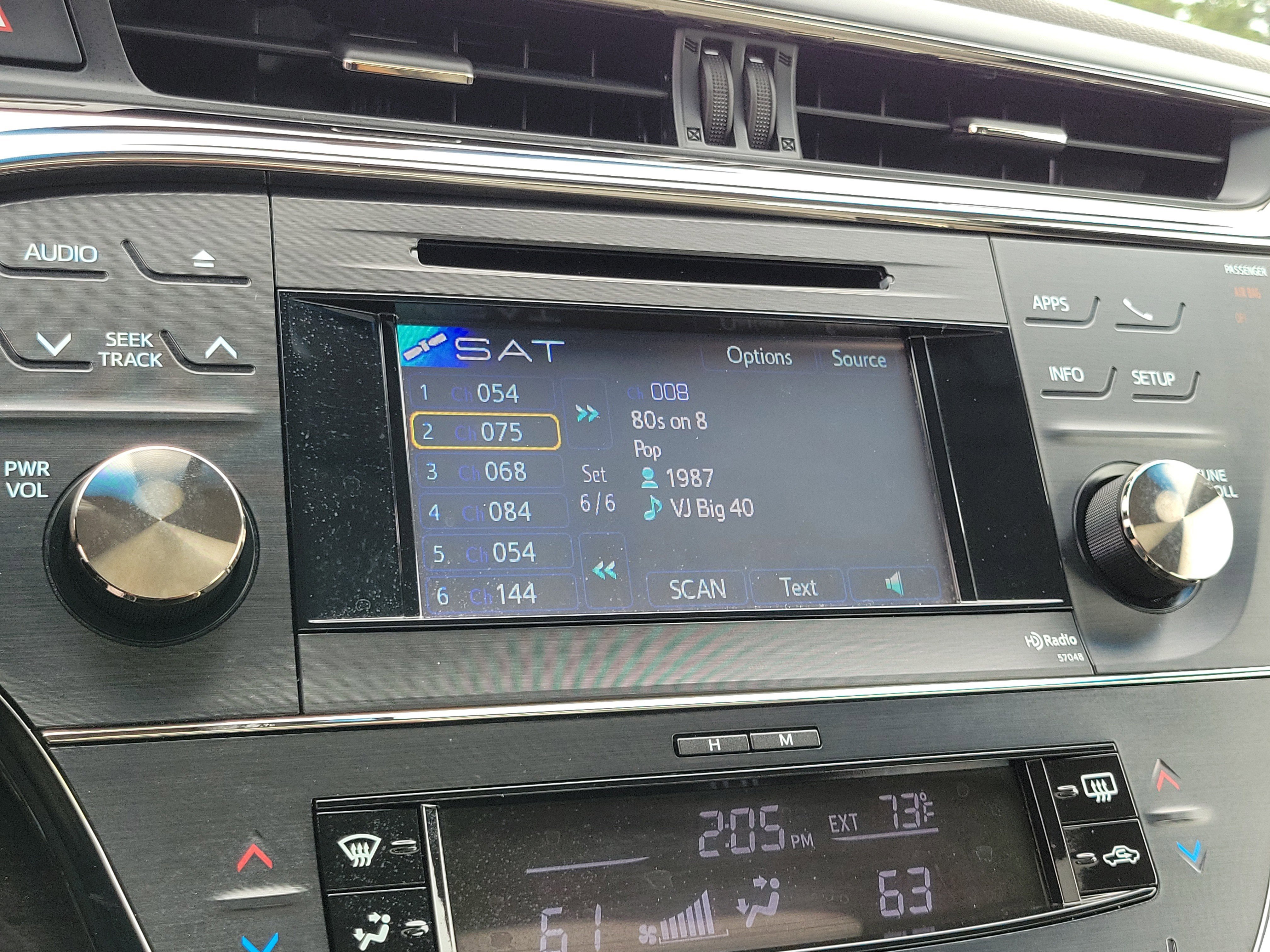 Vehicle image 26 of 30