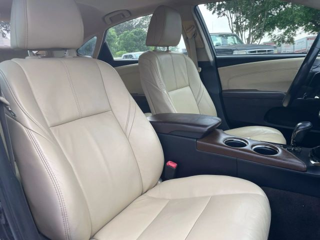 Vehicle image 15 of 20