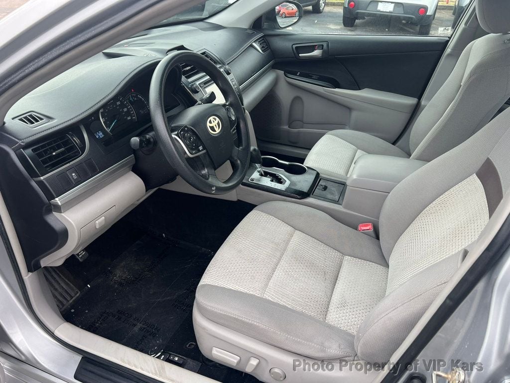 Vehicle image 9 of 13