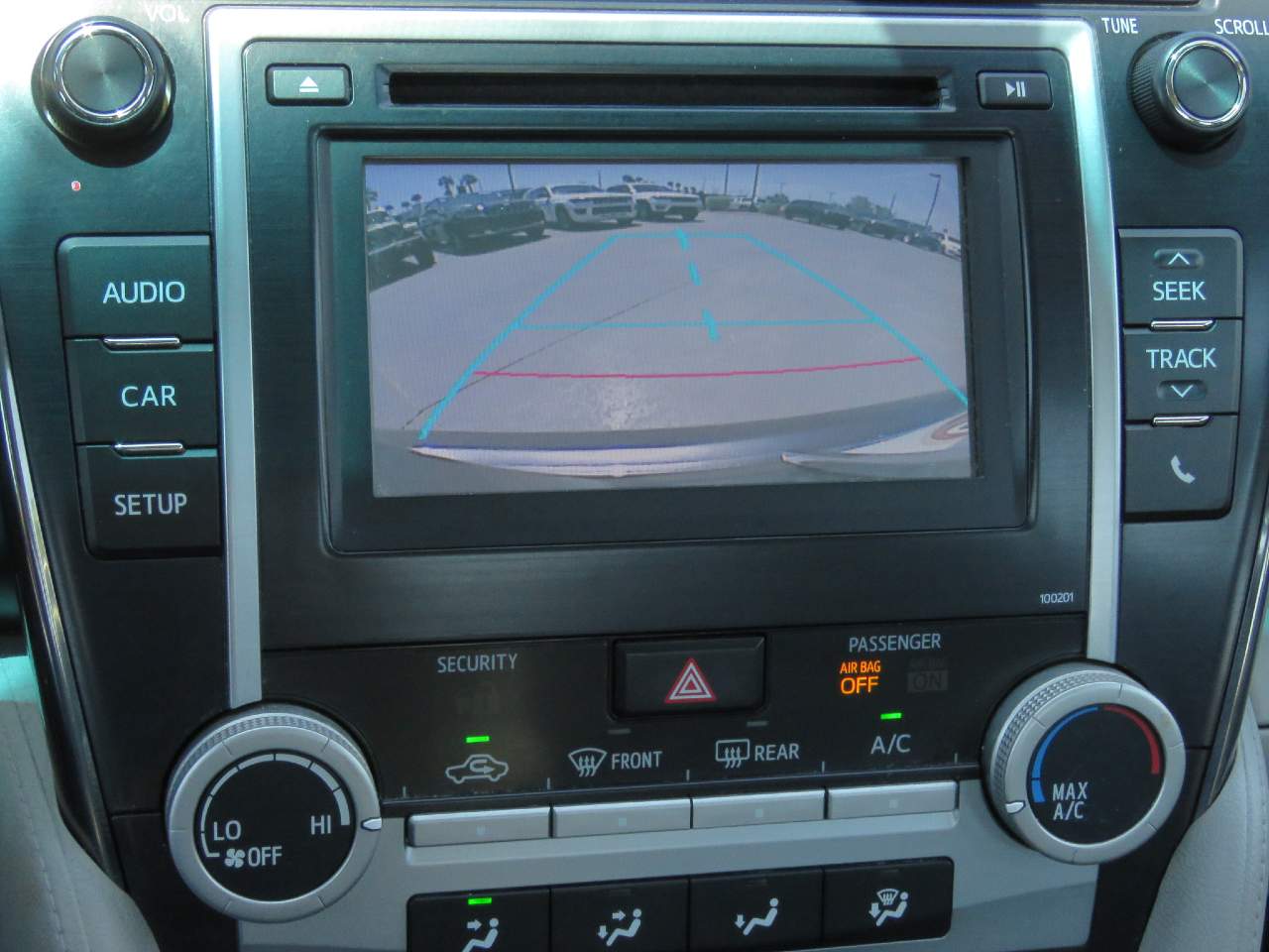 Vehicle image 8 of 21
