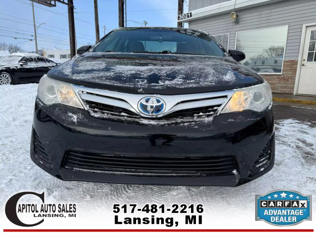 Vehicle image 8 of 32