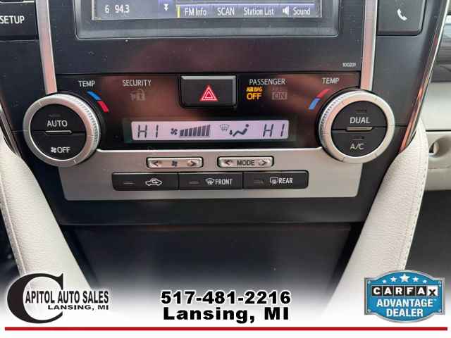 Vehicle image 24 of 32