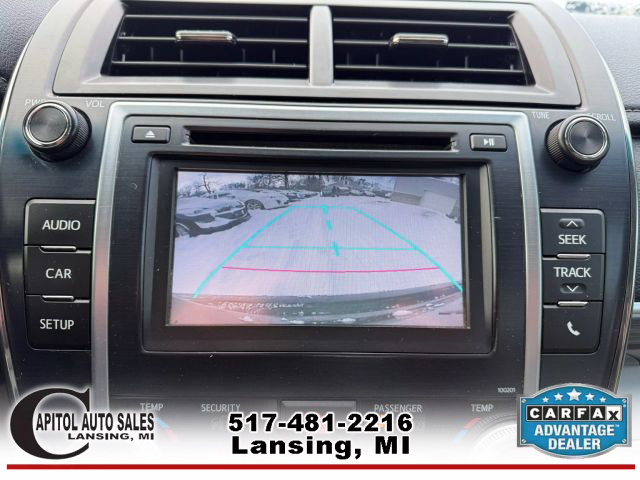 Vehicle image 23 of 32
